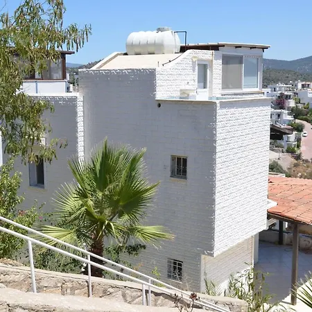 House With Private Beach And Terrace In Milas Holiday home Bogazici